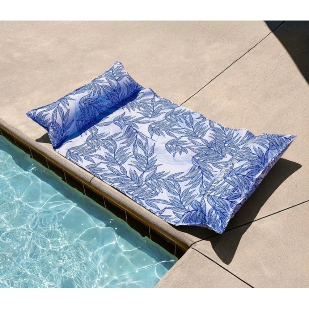 New Southern Tide Blue Palms Pool Float